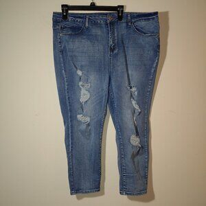 Judy Blue Capri Fit Distressed Denim Jeans Size 3XLMedium Wash Blue